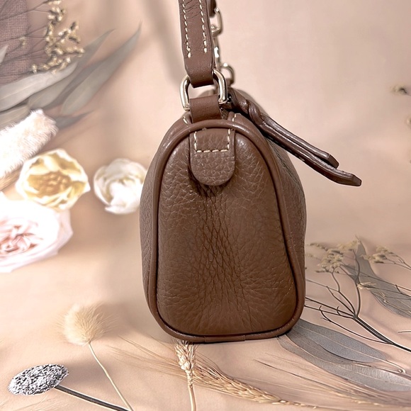🦆 DOONEY & BOURKE DILLEN MINI BARREL BROWN PEBBLE LEATHER BAG